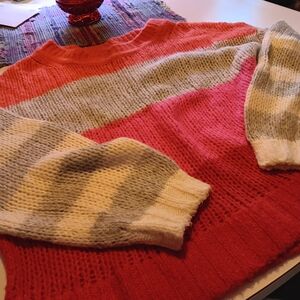 GAP Women's Sweater in Red, Cream, and Gray